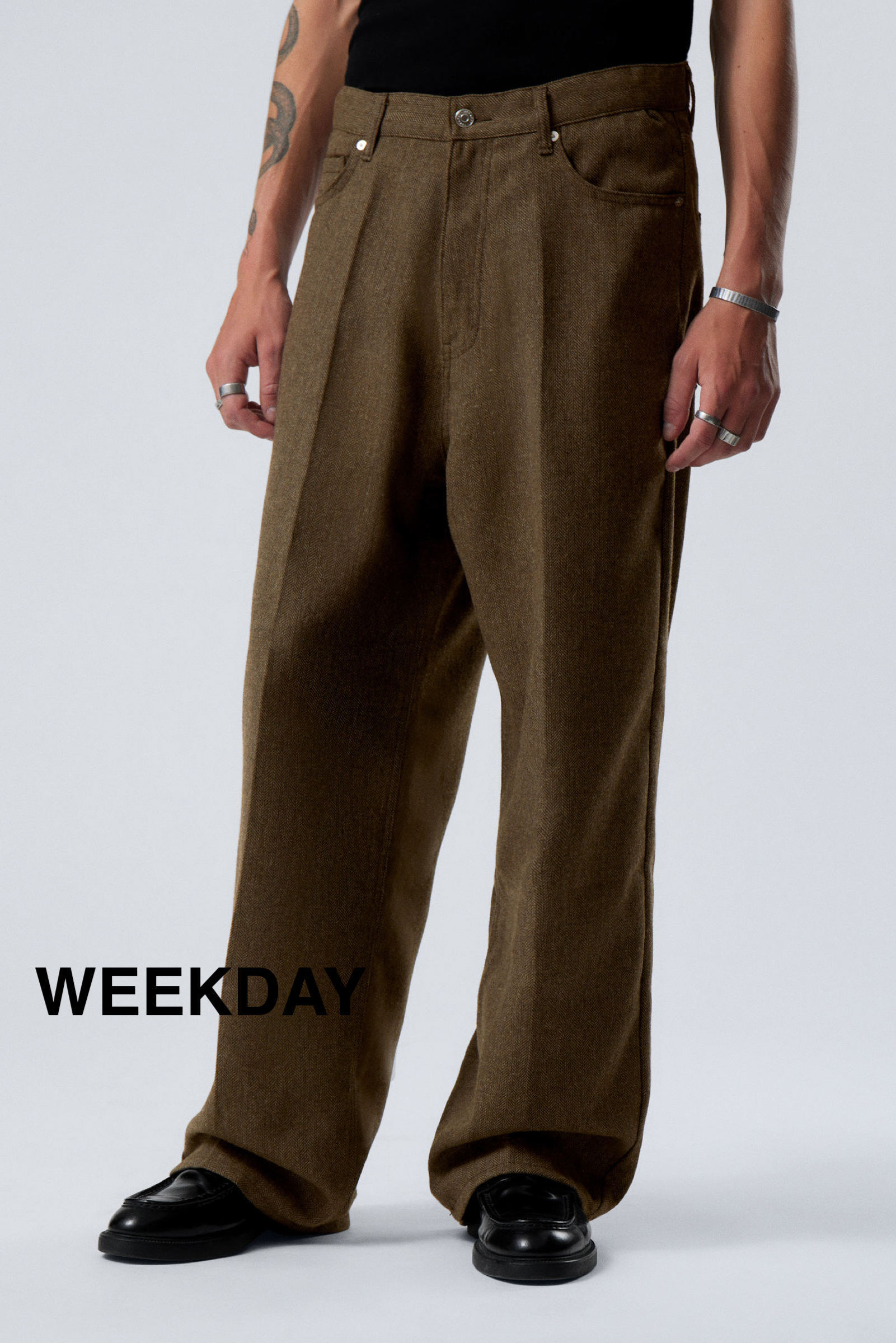 ★英国発*WEEKDAY*新作*ASTROルーズバギーヘリンボーンパンツ/RB
