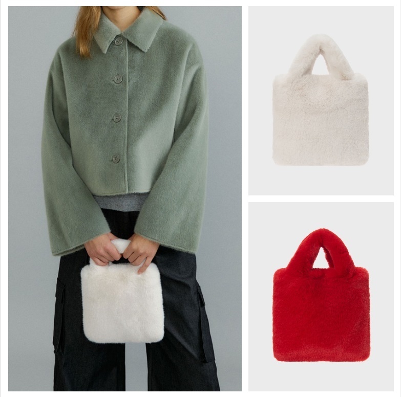 MOLLIOLLI☆SQUARE daily fur bag