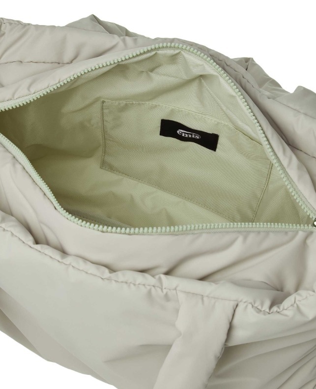 EMIS★韓国大人気 [24FW] PUFFER STRING TOTE BAG EMIS☆韓国大人気 [24FW] PUFFER STRING TOTE BAG (EMIS/トート
