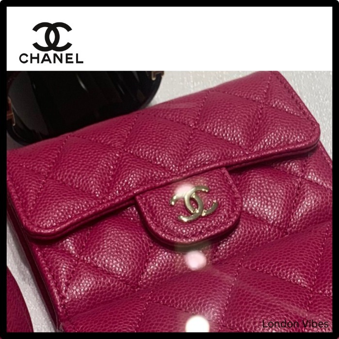 色鮮やかで上品♪ CHANEL クラシック カードホルダー