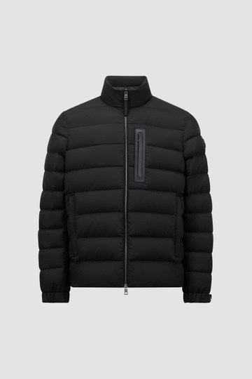 《直営店買付》MONCLER Lauriolleショートダウンジャケット