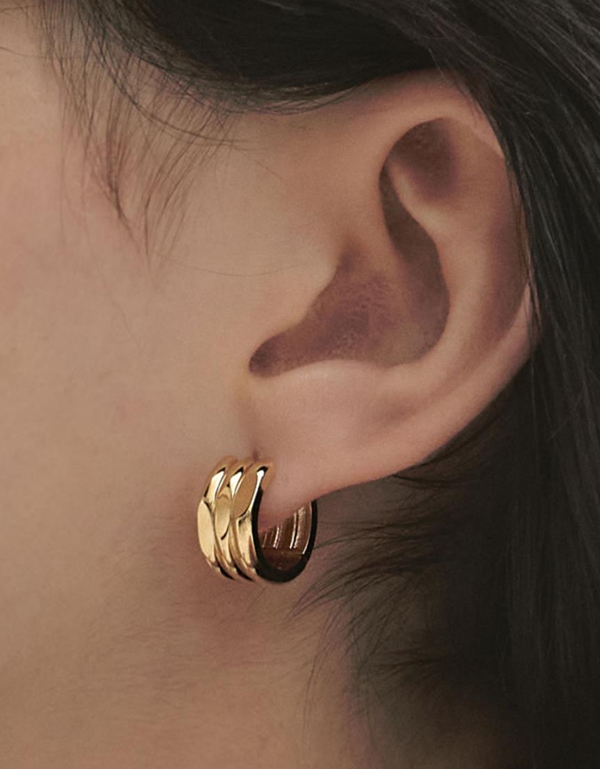 正規品【HYERES LOR】Triple Cutout Onetouch Earring / ピアス 正規品【HYERES LOR】Triple Cutout Onetouch Earring / ピアス