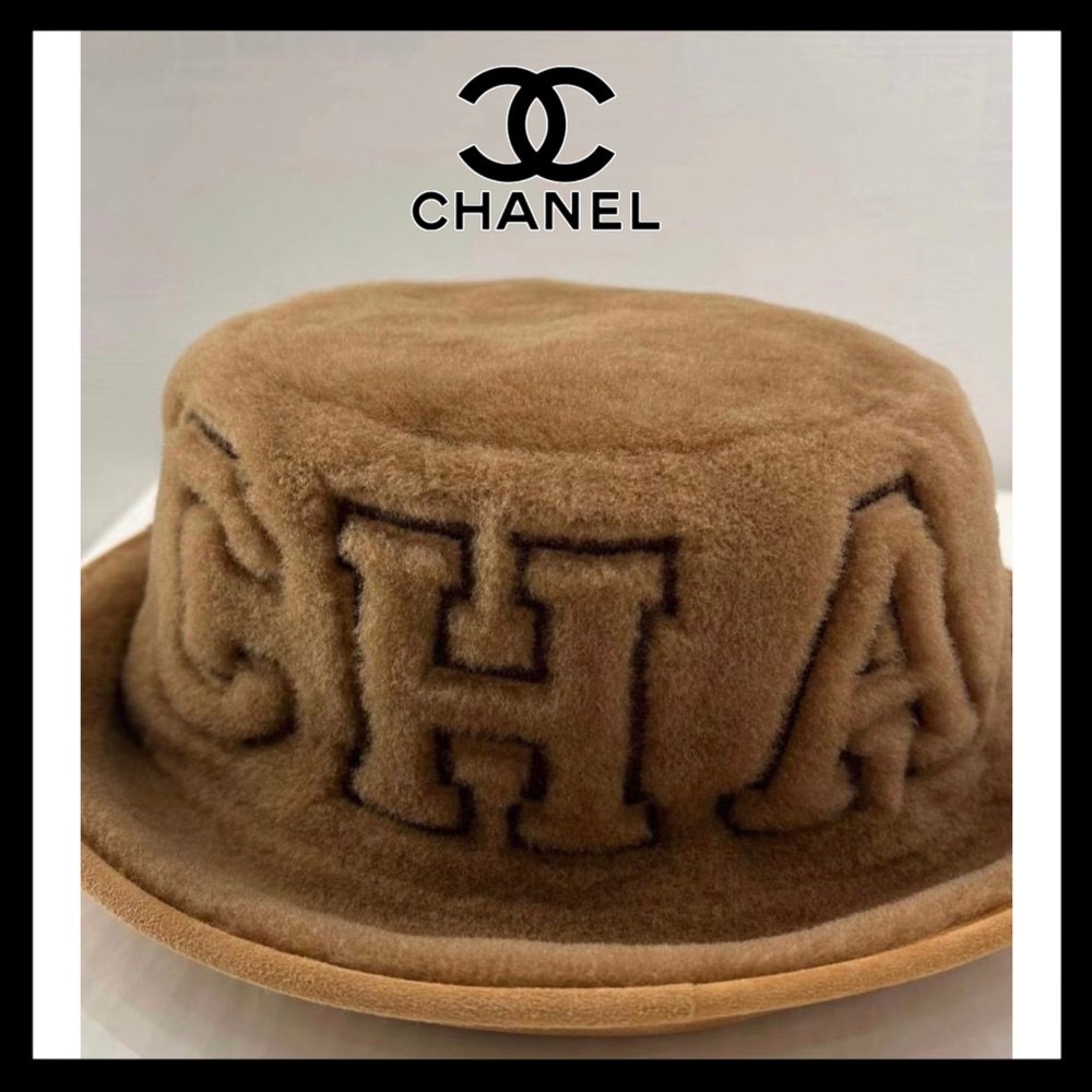 エレガントに垢抜け♡CHANEL ベルベットハット エレガントで可愛い♡》CHANEL バケットハット