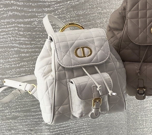 Dior☆スモール ディオール カロ バックパック かわいすぎる♡】Dior Caro バックパック スモール (Dior/バック