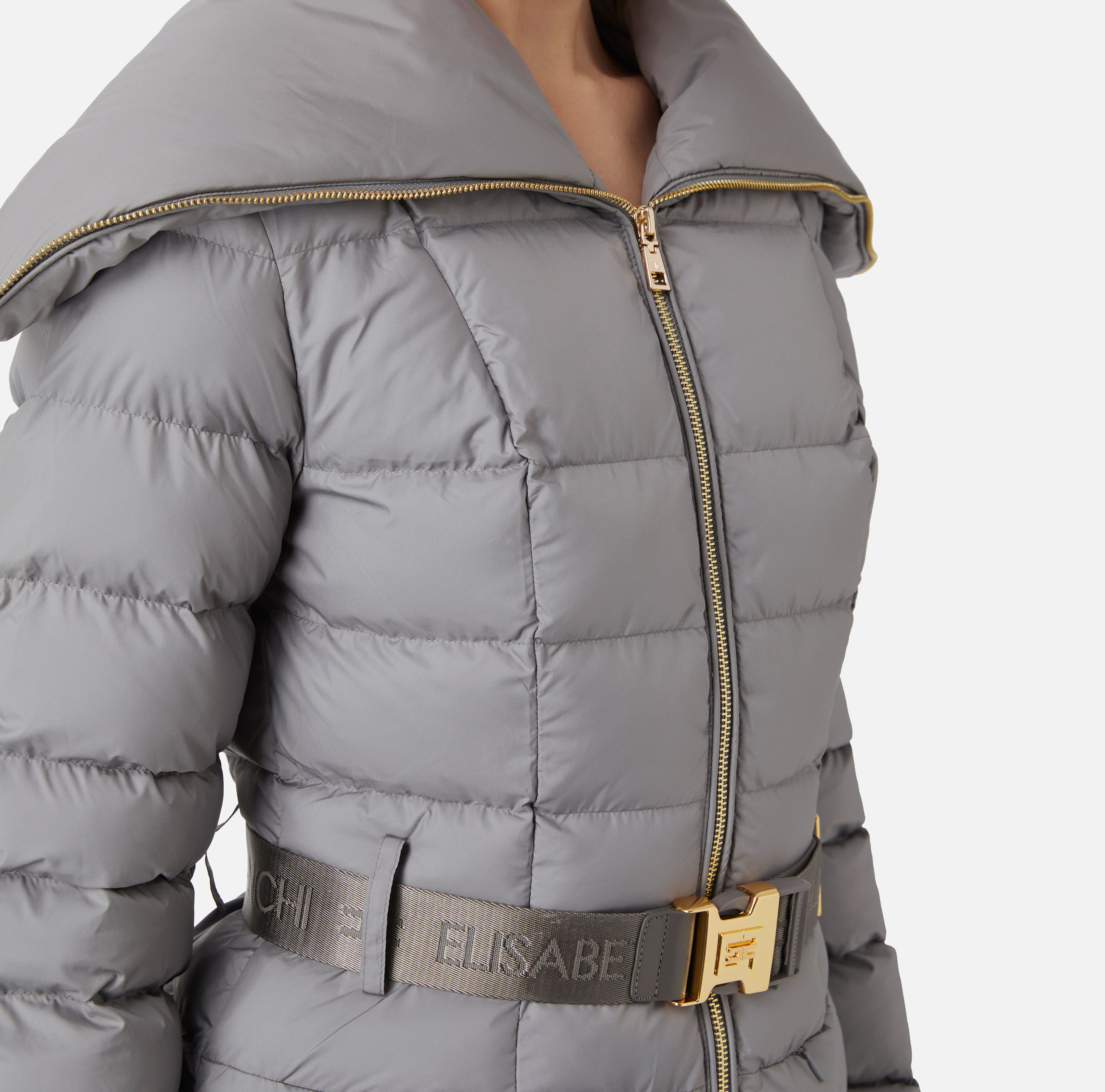 《上品な逸品》【ELISABETTA FRANCHI】ダウンジャケット