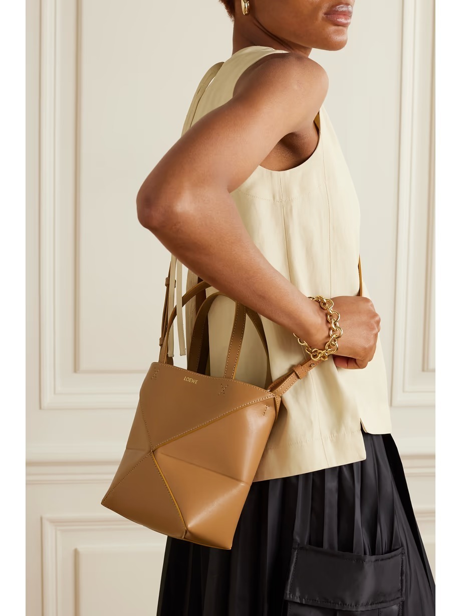 LOEWE Puzzle レザー コンバーチブル ミニトートバッグ(タン)
