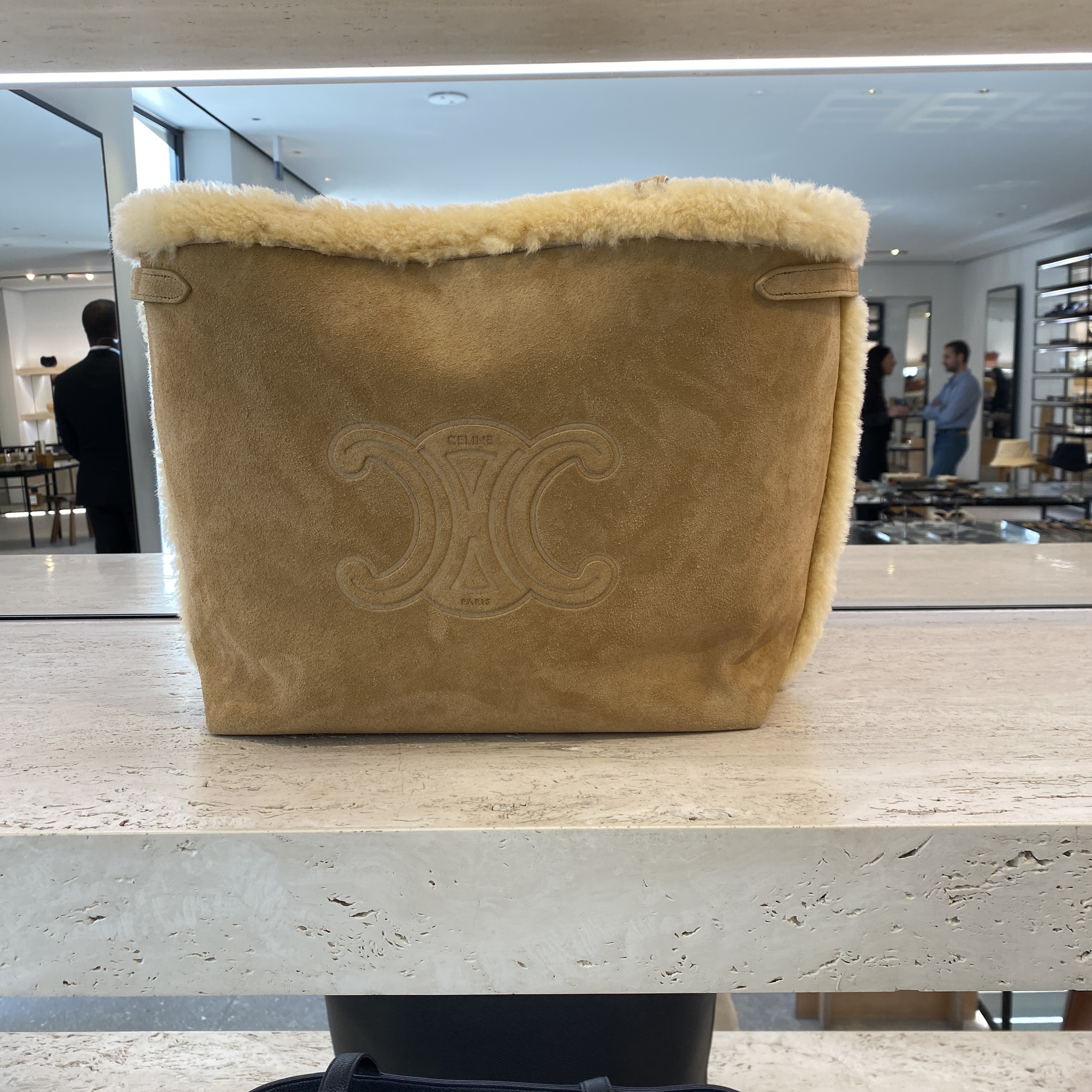CELINE☆ミディアムカバ アナイスキュイルトリオンフスエード