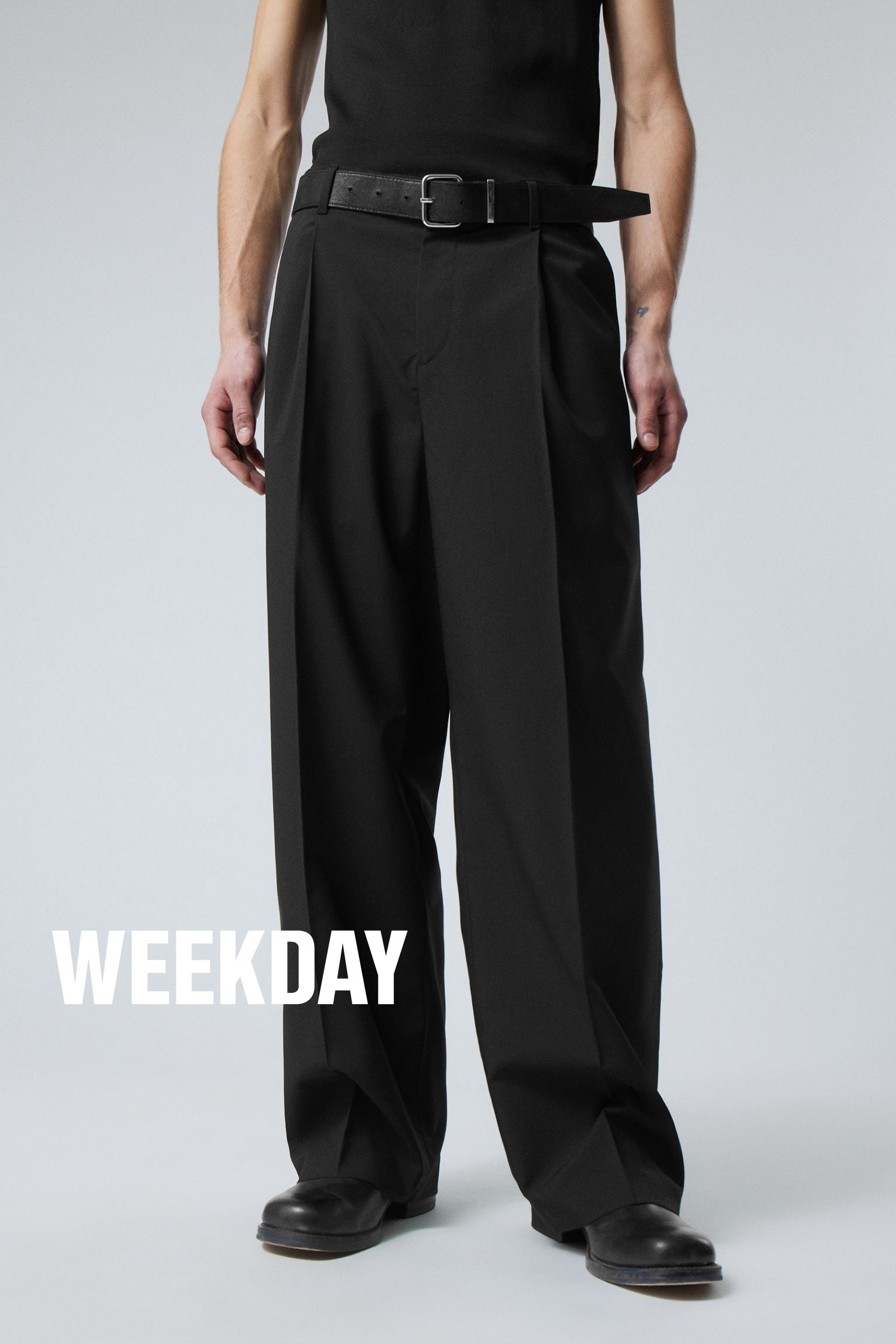 ★英国発*WEEKDAY*新作*UNO オーバーサイズスラックス/BL★