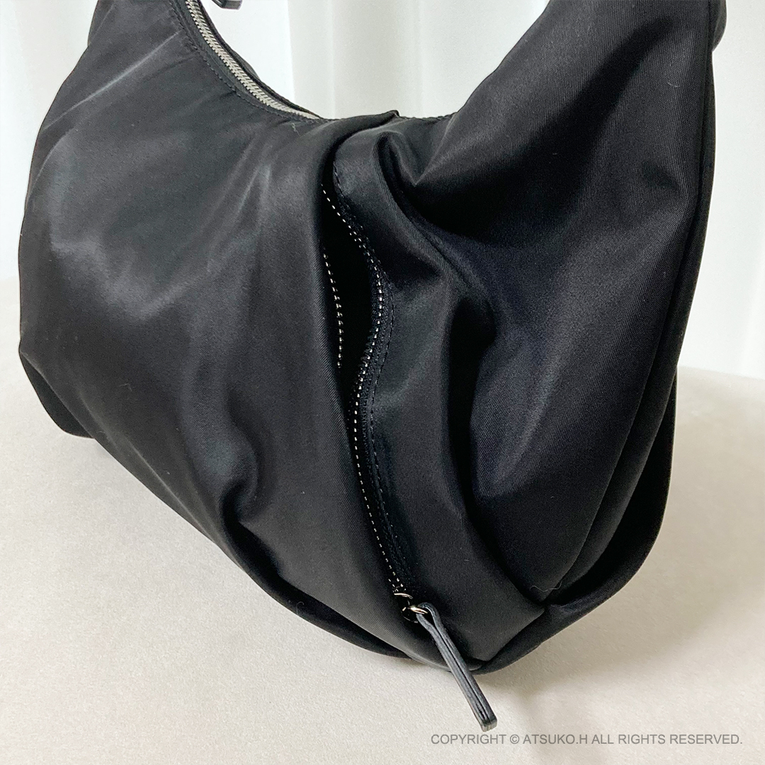 OVHEE Loeb Nylon Hobo Bag Black/斜めがけ 韓国 ナイロンバッグ
