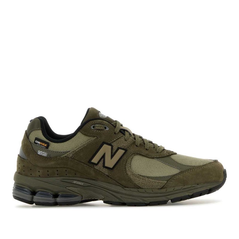 スニーカー New Balance Army green suede and mesh 2002R sneakers