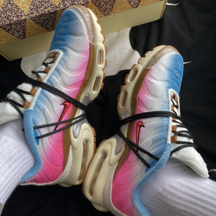 ★ナイキ★Nike Air Max Plus \"Longtaitou\"FD4202-107★追跡可