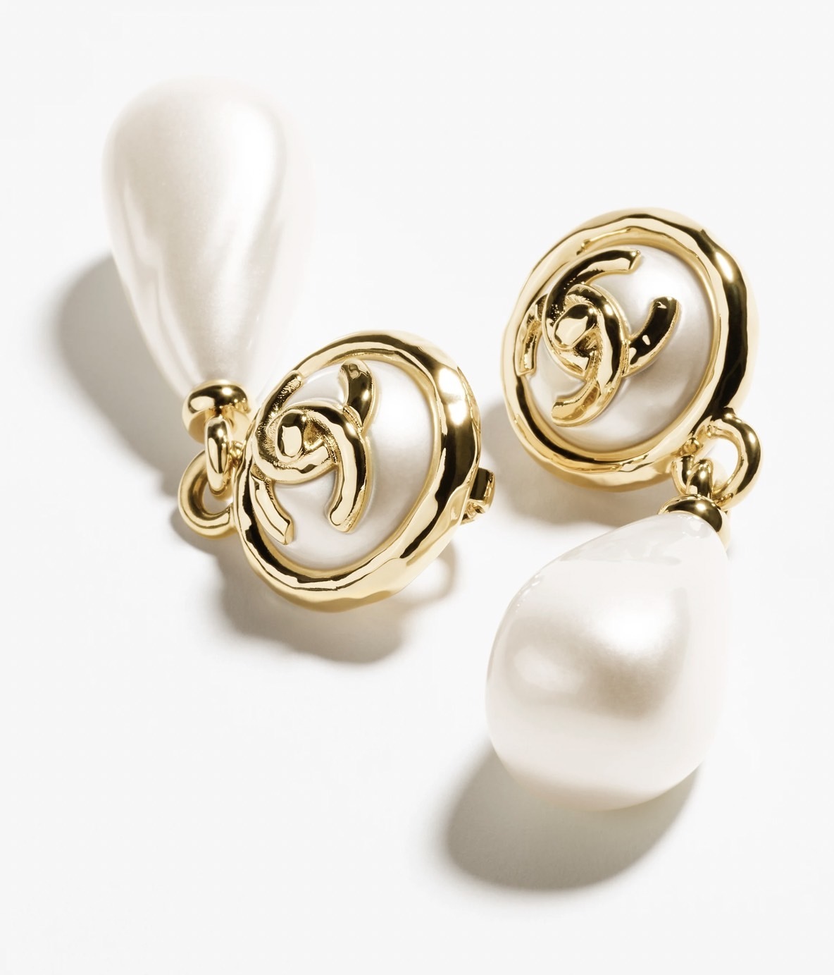 揺れるドロップパールが美しい♪【CHANEL】《24A》イヤリング