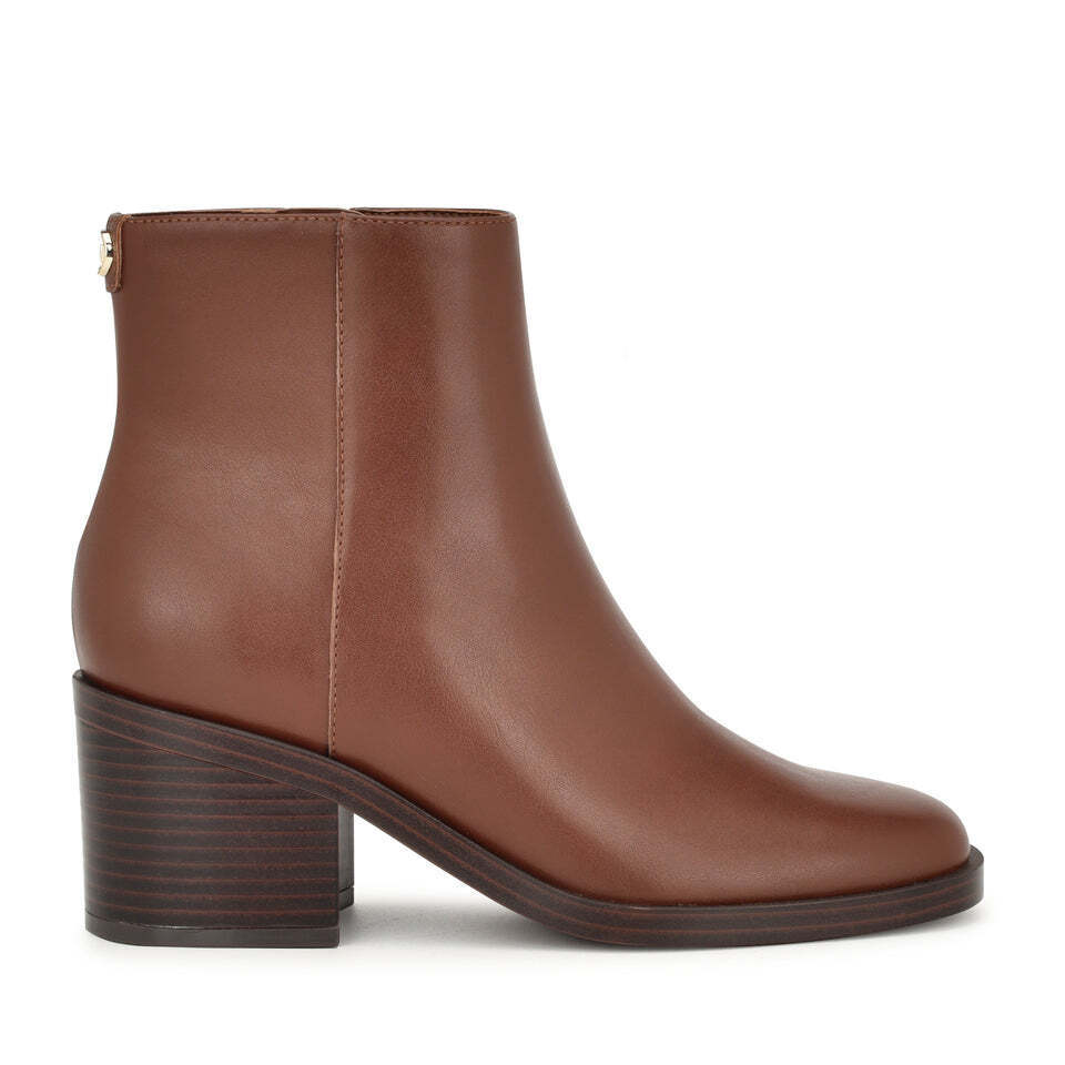 Nine West*スクエアトゥ*ブロックヒール*ショートブーツ/Amatto Nine West*スクエアトゥ*ブロックヒール*ショートブーツ/Amatto