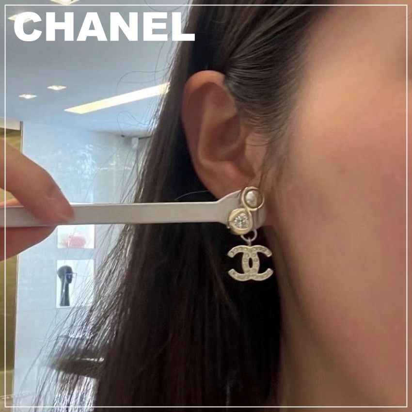 CHANEL 24B《ストラス×パール♪》CCマークピアス