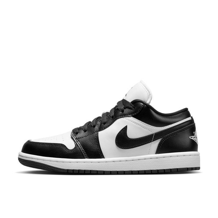 NIKE JORDAN BRAND W AIR JORDAN 1 LOW WHITE/BLACK 国内発送