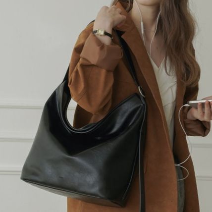 【OVHEE】Vert Tote Bag_3colors ☆韓国人気☆ 韓国 OVHEE(オヴェイ) バッグ・カバン(レディース) - 海外通販の