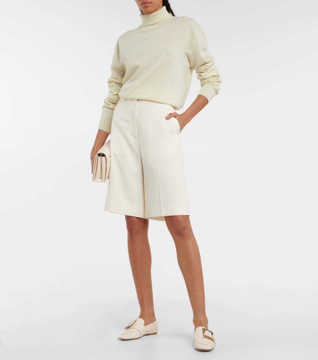 【ROGER VIVIER】装飾付き レザー ローファー＊関税/送料込み ブラック Woman ヴィヴ レンジャー レザー ローファー