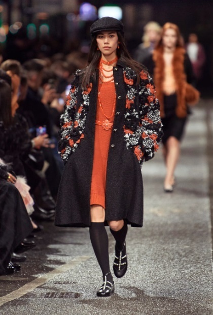 華やかで煌びやかな首元に♪【CHANEL】《24A》3連 チョーカー