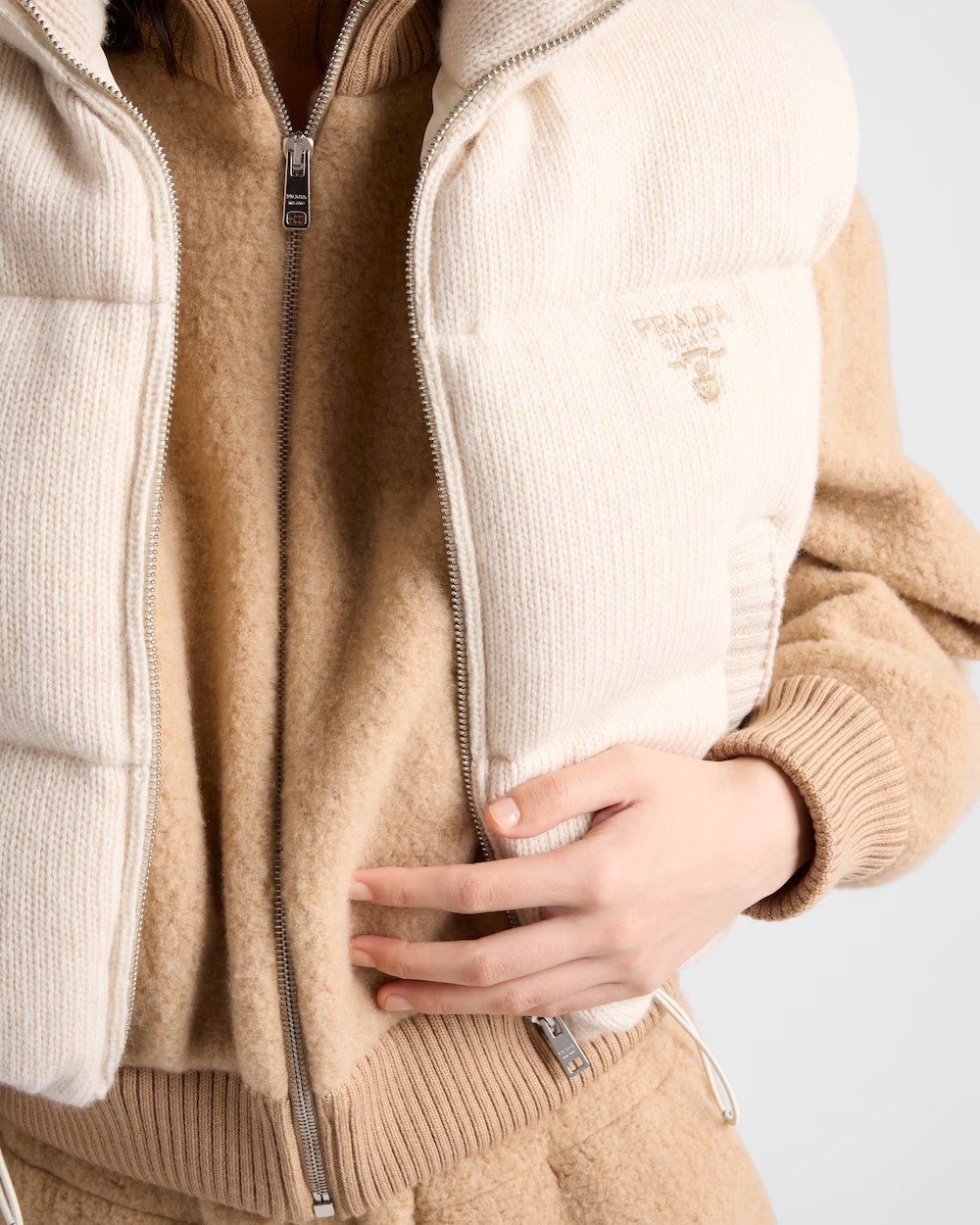 《送料無料》PRADA Wool and cashmere down vest