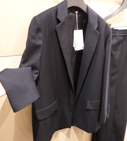 “COS” オープンシングルブレスト ウールブレザー