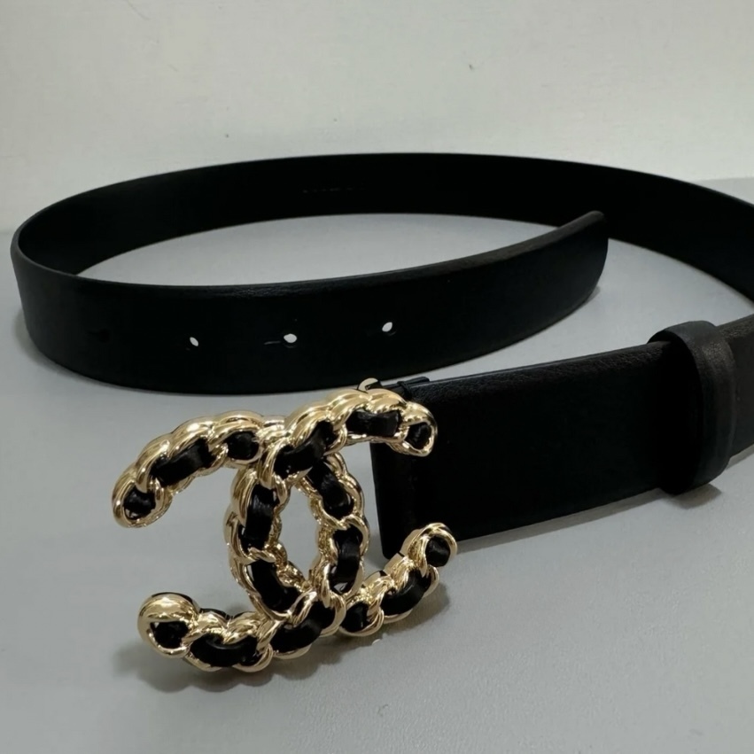 【どんな服装に合わせやすい♪】CHANEL ベルト CCマーク レザー