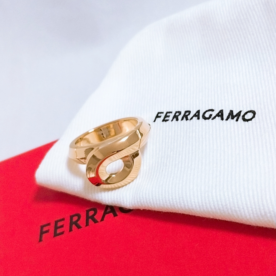国内発送◆FERRAGAMO リング 指輪 ガンチーニ フェラガモ