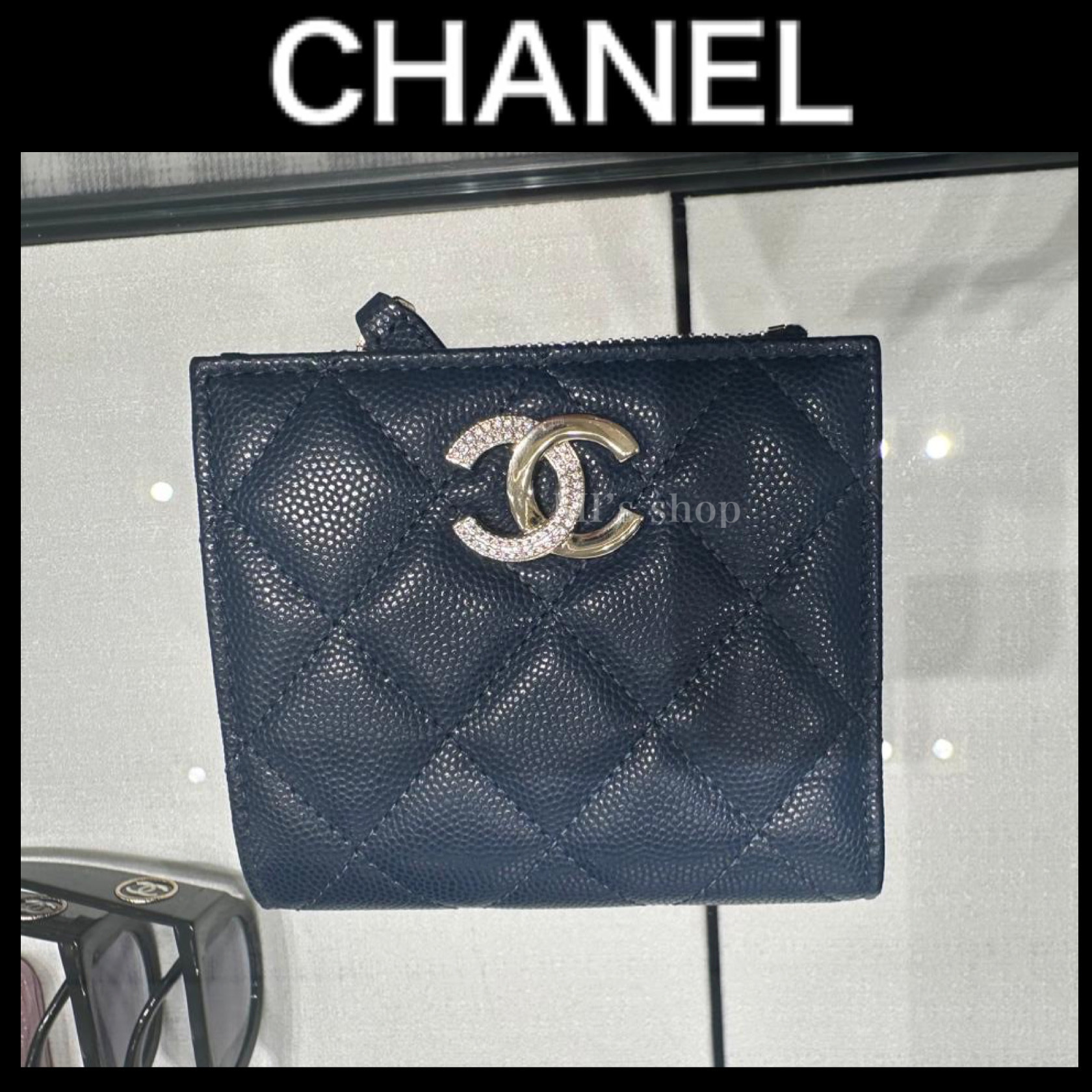 【限定！アシンメトリーロゴ】CHANEL 折りたたみ財布 ２つ折り
