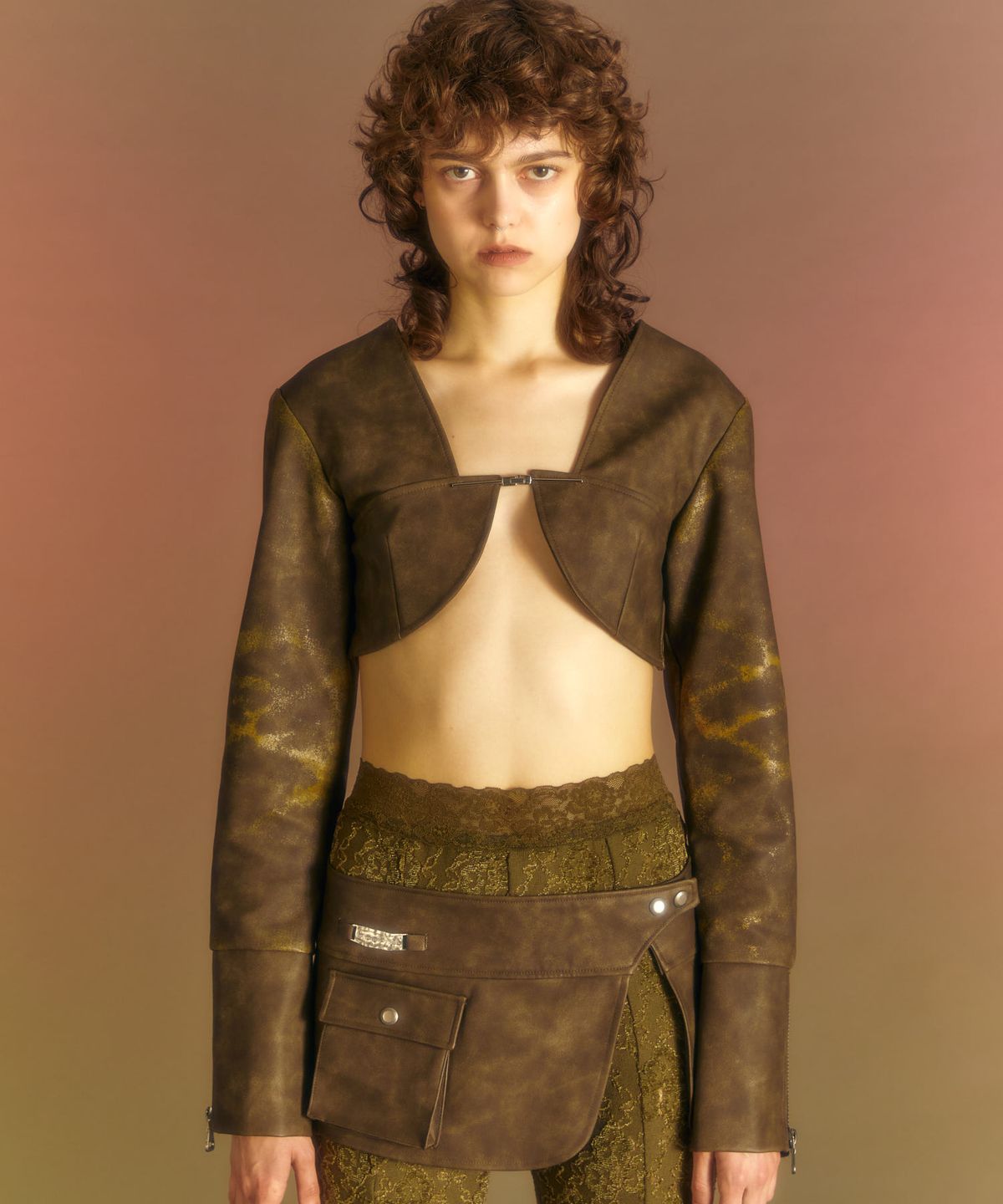 レザージャケット・コート ANDERSSON BELL CRACK PAINT FAUX LEATHER BOLERO JACKET BROWN