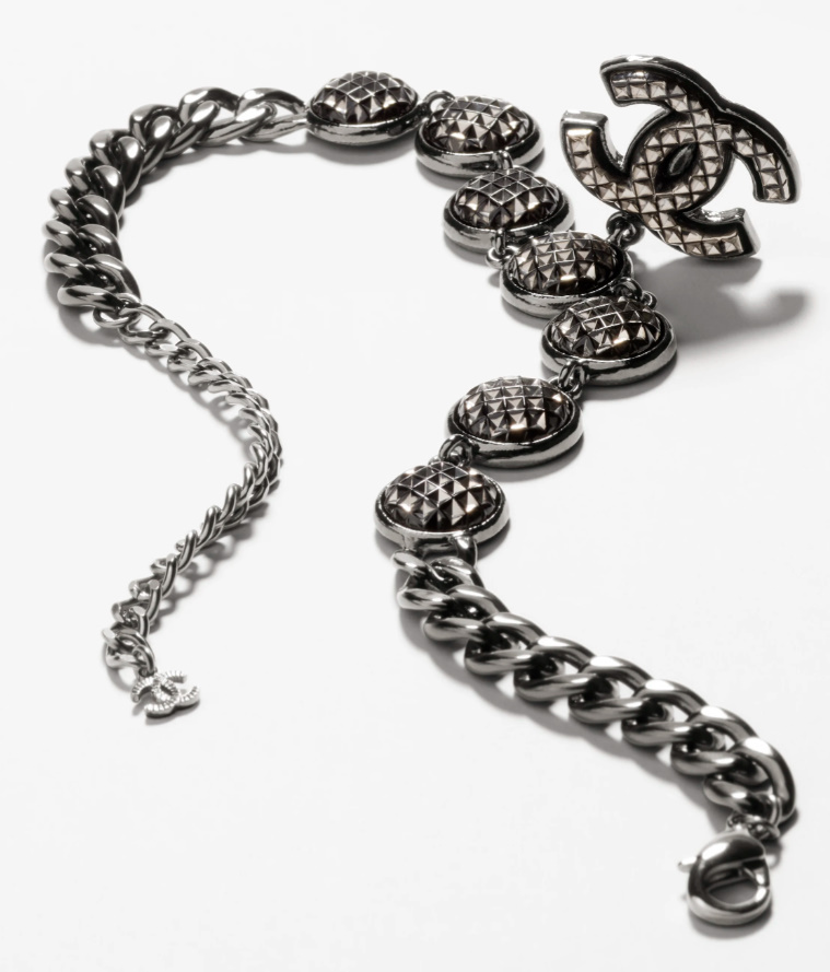 メタルデザインがかっこいい♪【CHANEL】《24A》チョーカー