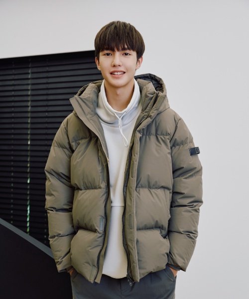 アウターその他 NATIONAL GEOGRAPHIC N224MDW850 Oberon short length hoodie du