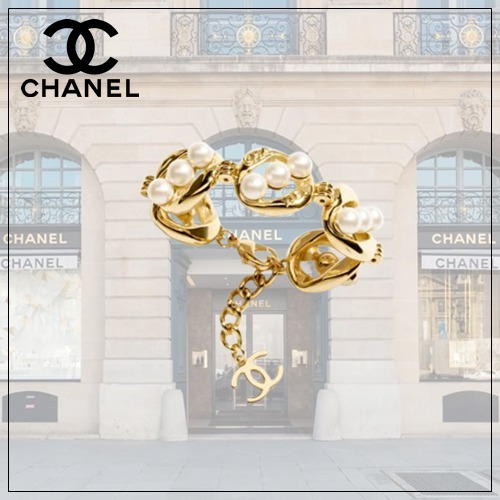 華やかなパールが印象的な♪【CHANEL】24A ブレスレット