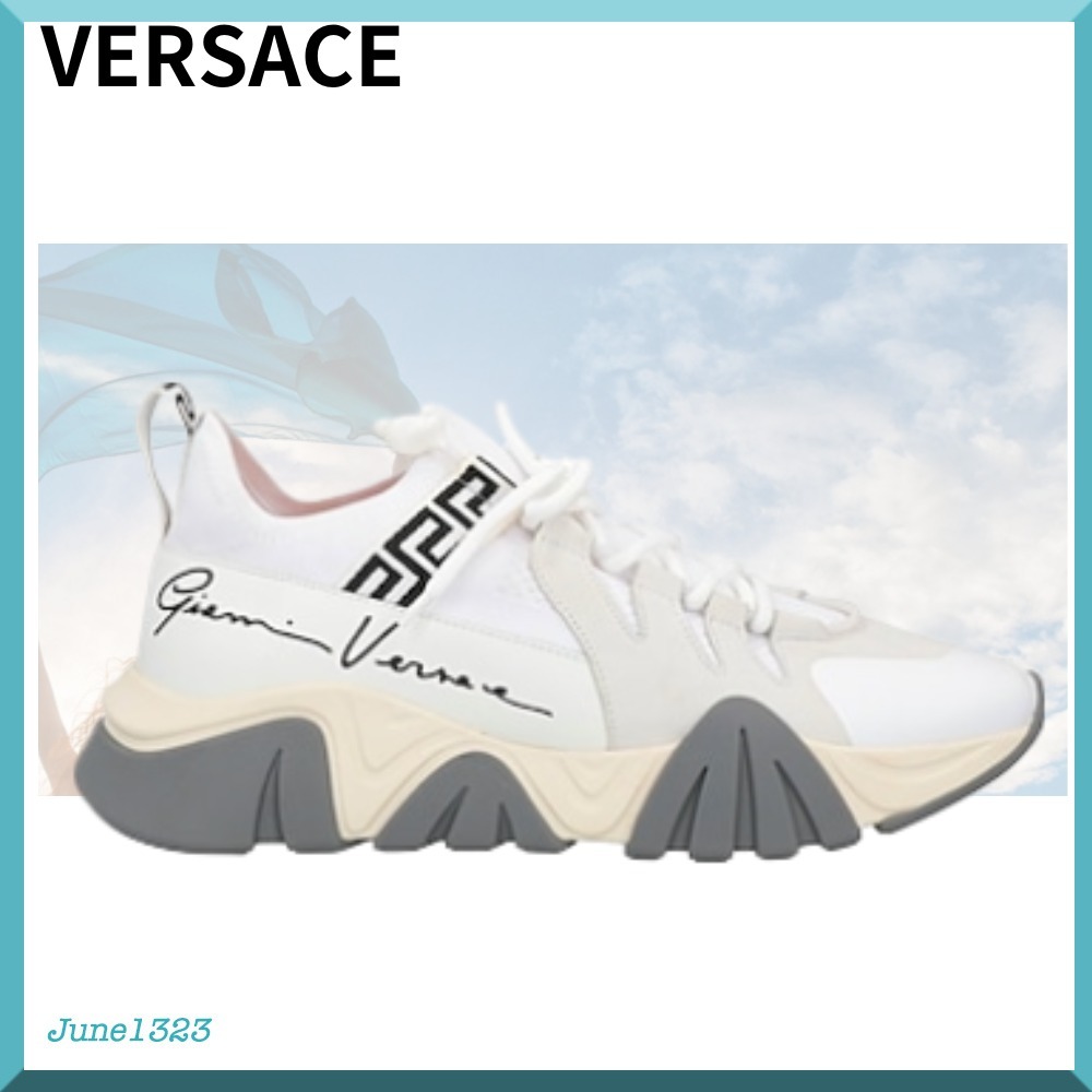 国内配送【VERSACE】ホワイト スニーカー