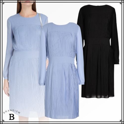 ■EMPORIO ARMANI■織地 プリーツ入り ワンピース