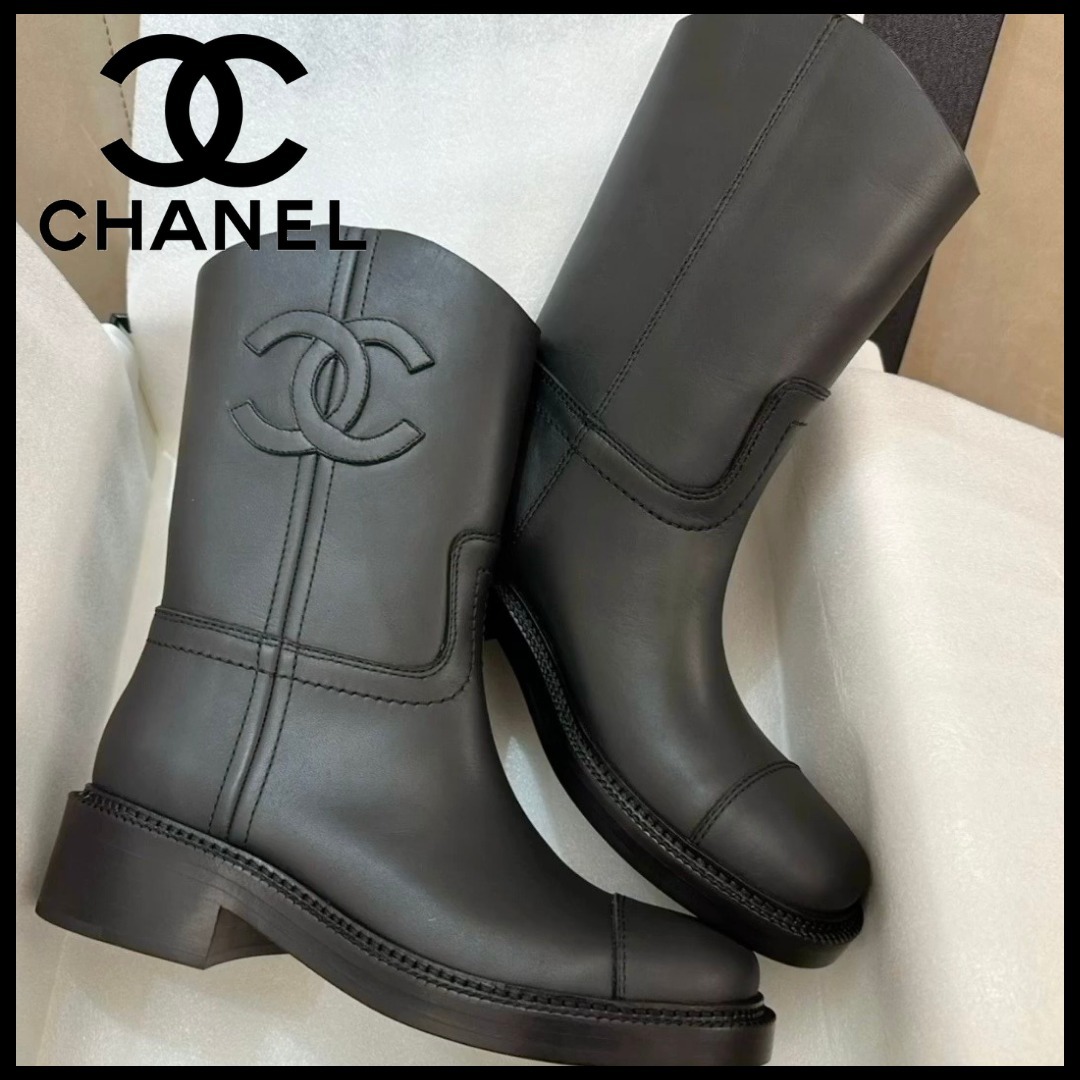 【新作】CHANEL 24K シンプルでお洒落♪ ミドルブーツ