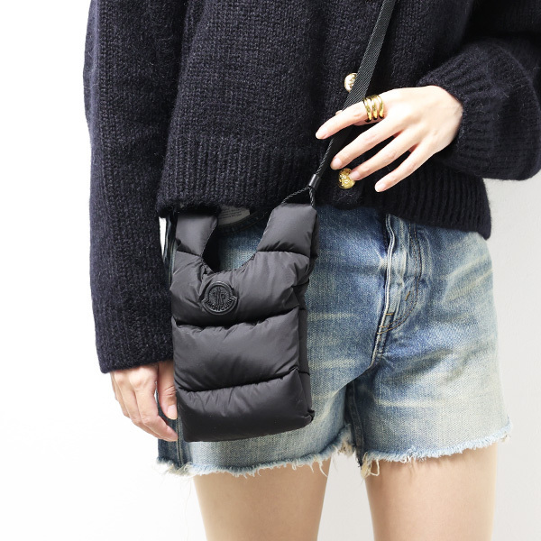 MONCLER クロスボディバッグ ダウン キルティング 5L00012 M2170
