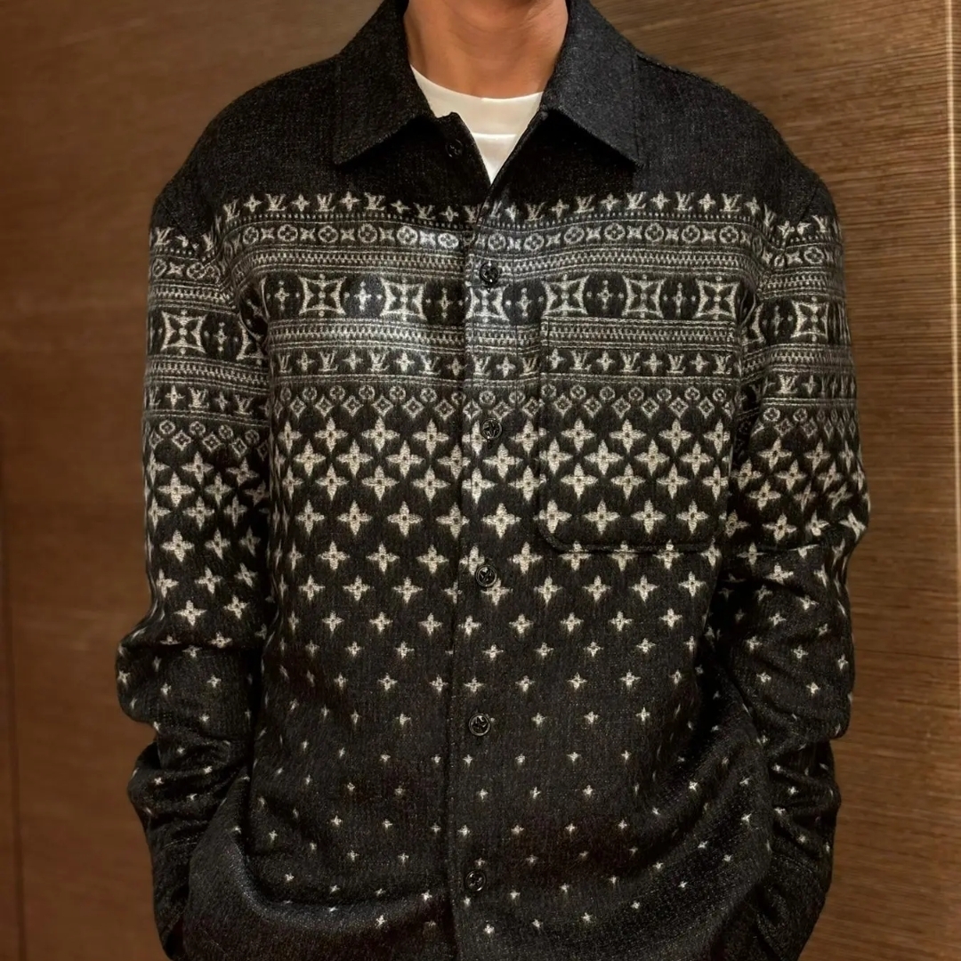 かっこいい♪【Louis Vuitton】オーバーシャツ ☆かっこいい☆【LOUIS VUITTON】エンボスオーバーシャツ