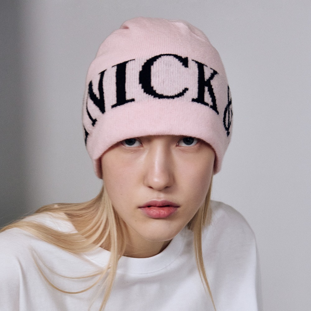 ニットキャップ・ビーニー [NICK&NICOLE] CASHMERE LETTERING JAQUARD BEANIE_ PINK