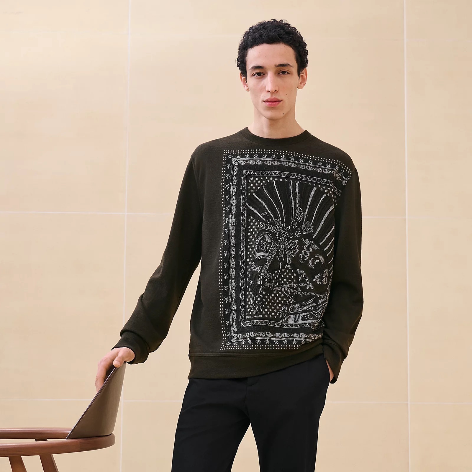 【大胆なデザイン】HERMES★スウェット《Cheval Punk Bandana》