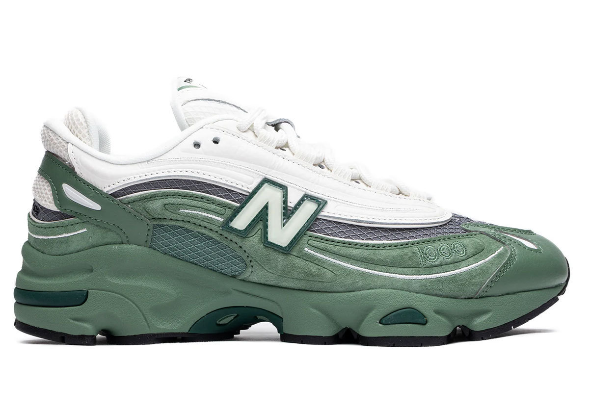 ★New Balance★送関込★話題のランニングシューズ \"M1000MB\"