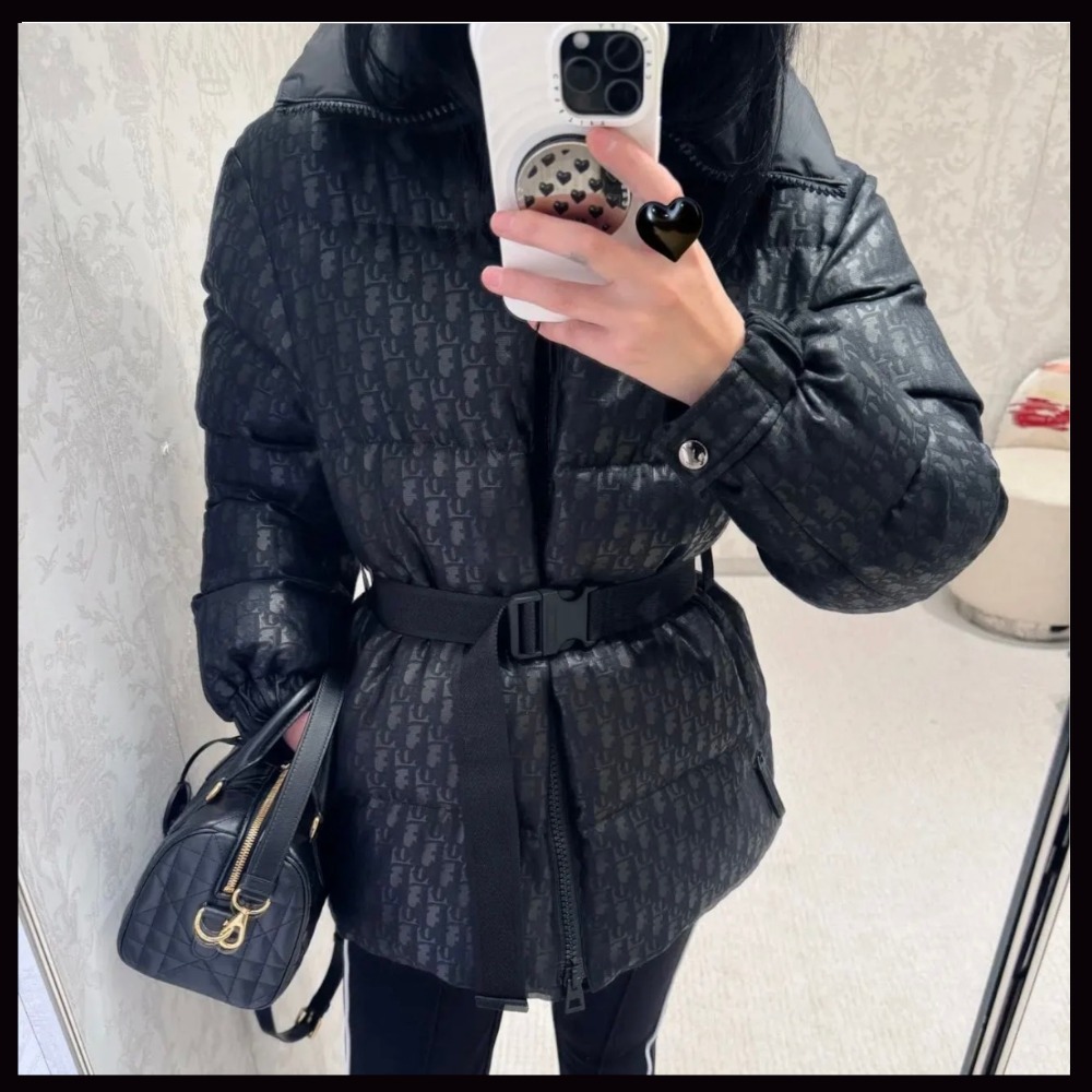 【細見え効果抜群♪】Dior ダウンジャケット