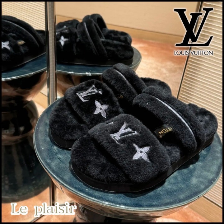 《ふわふわでもこもこ♡》Louis Vuitton フラットミュール