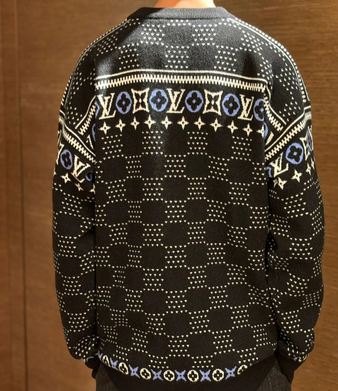 Louis Vuitton《暖かくてお洒落》ジャカード織り ウールセーター