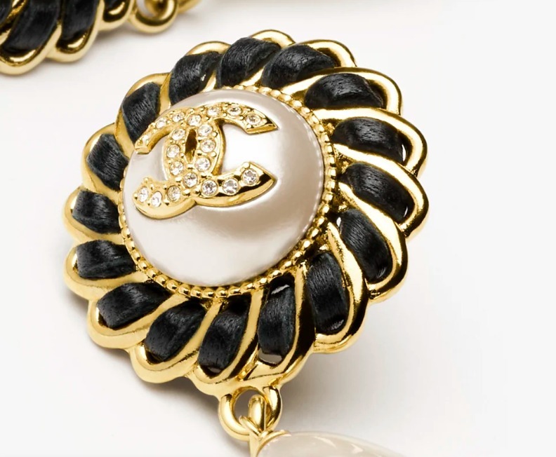 ◇CHANEL◇クリスタル ココマーク フラワー パール ピアス