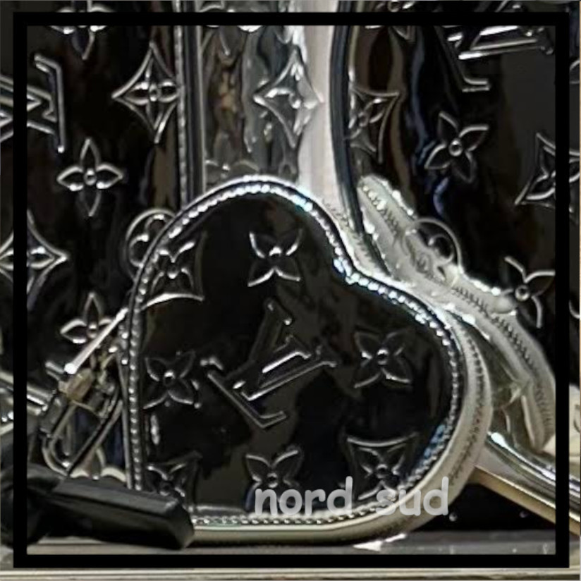Louis Vuitton【新作】ポルト モネ クール ◆ ハートの小銭入れ