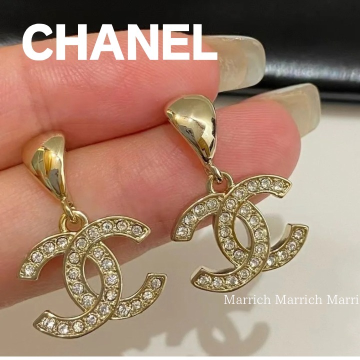 CHANEL《大人気♡さり気ない揺れがかわいい♡》ピアス