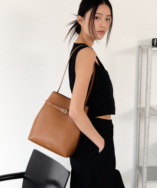 ショルダーバッグ・ポシェット MONOROW linebacker camel LINE CAMEL