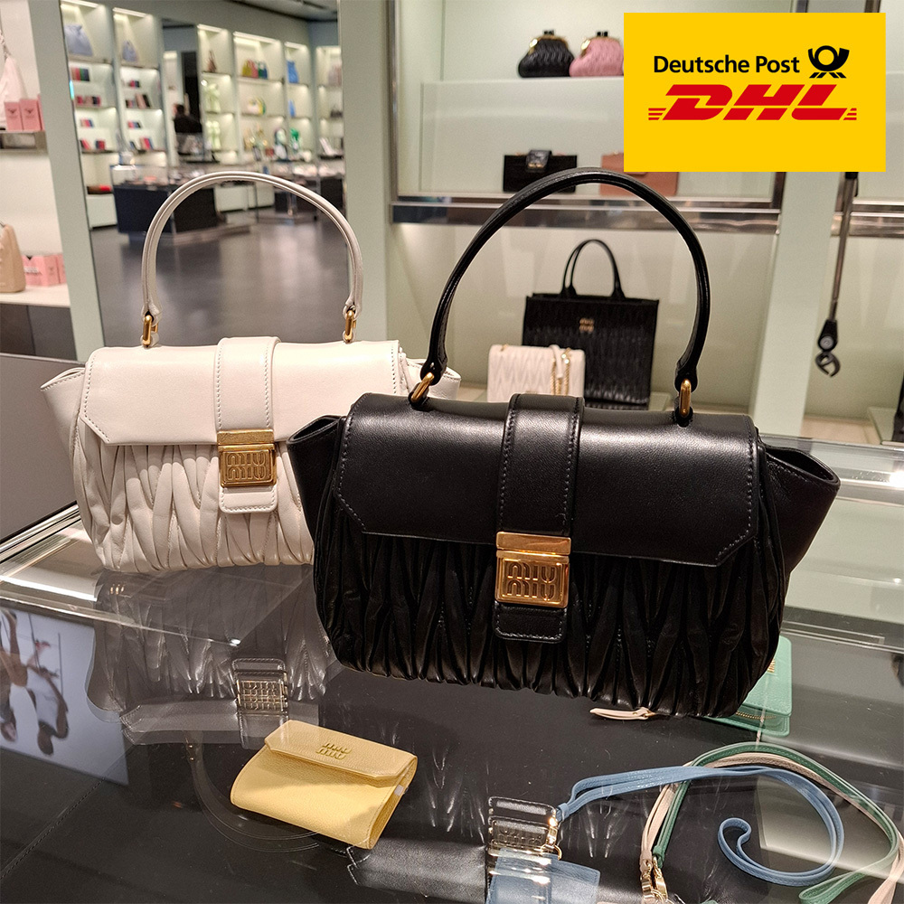 数量限定！EXPRESS便可★MIUMIU ストラップ付 2WAYハンドバッグ
