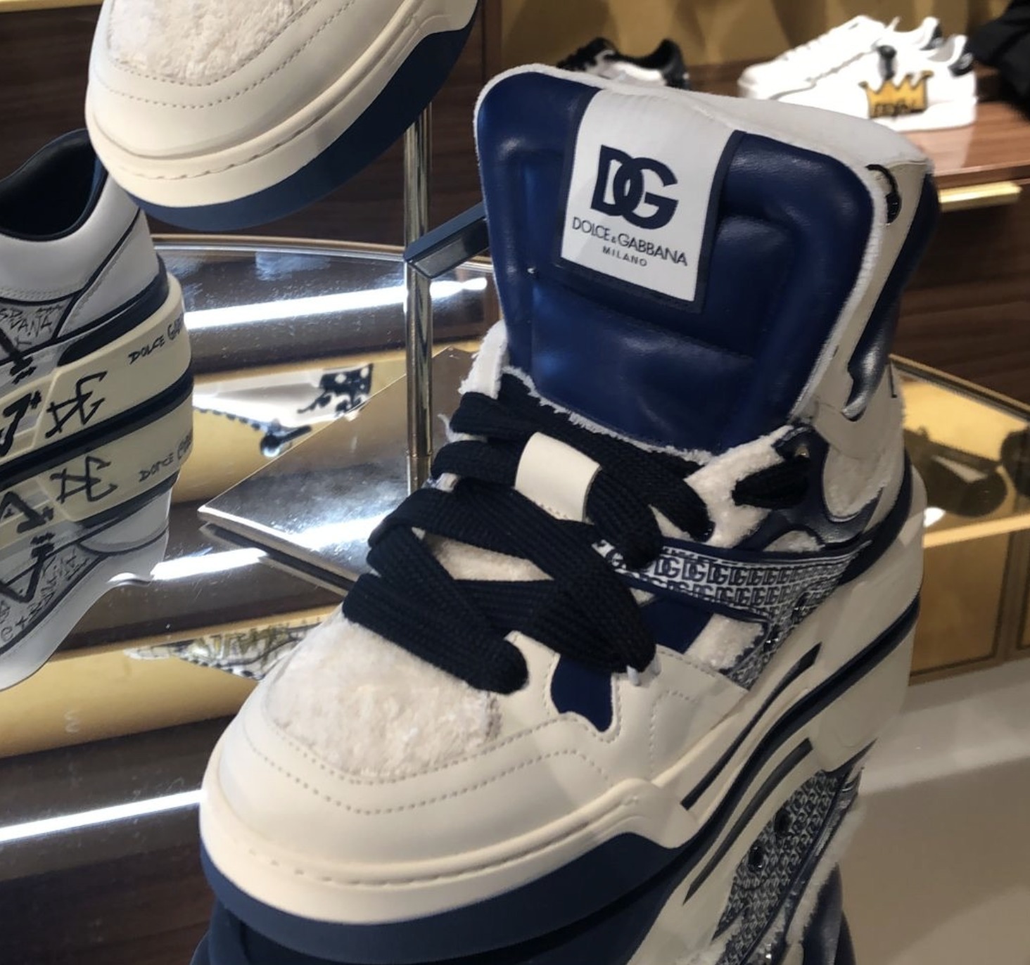 【DOLCE&GABBANA】ニューローマレザースニーカー