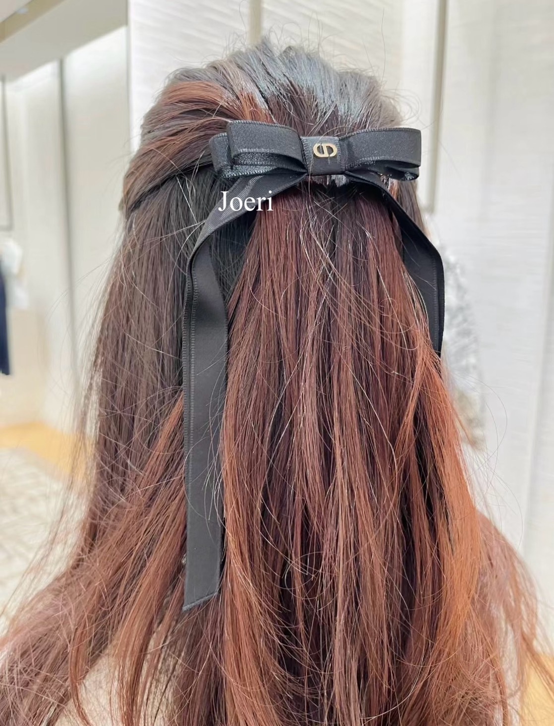 【春の装いにぴたり☆】Dior Twist リボンバレッタ 追跡付き発送【Dior】 Dior Twist リボンバレッタ (Dior/ヘア