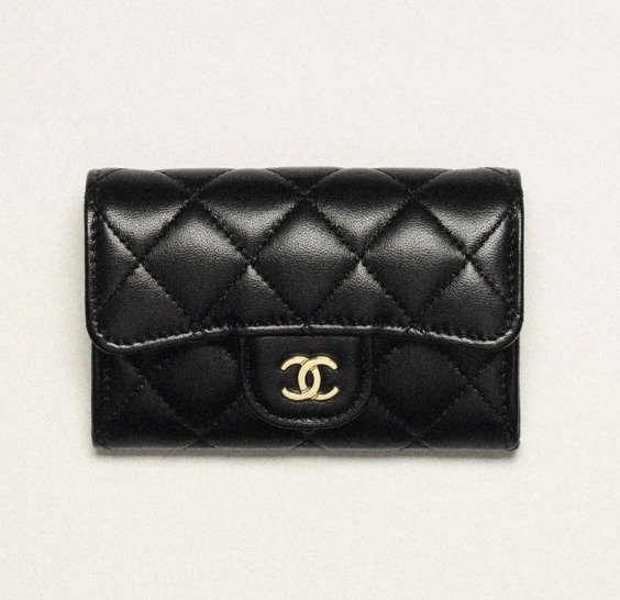 《プレミアムな日常を★》CHANEL カードホルダー ブラック